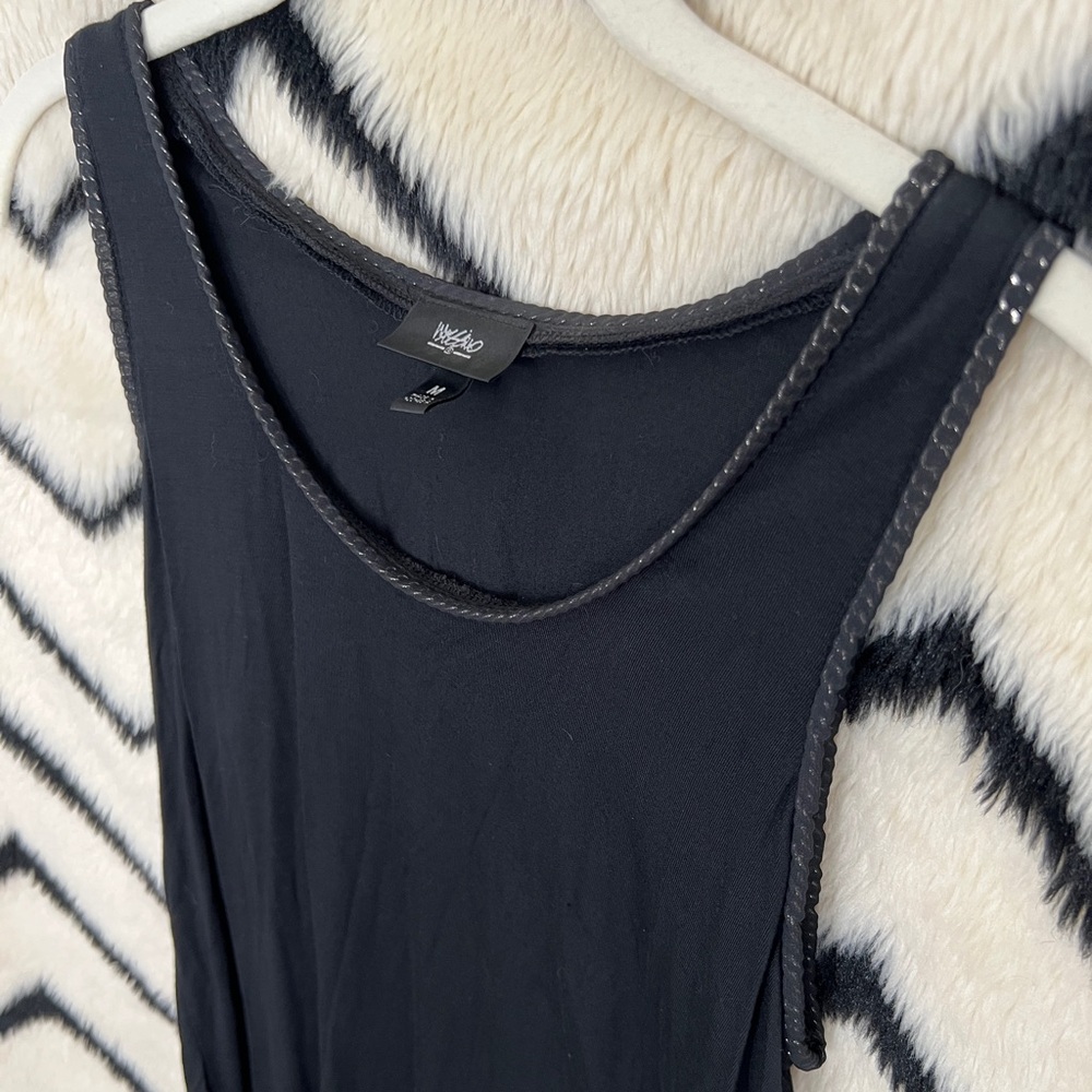Chain trimmed tank top NWT size medium